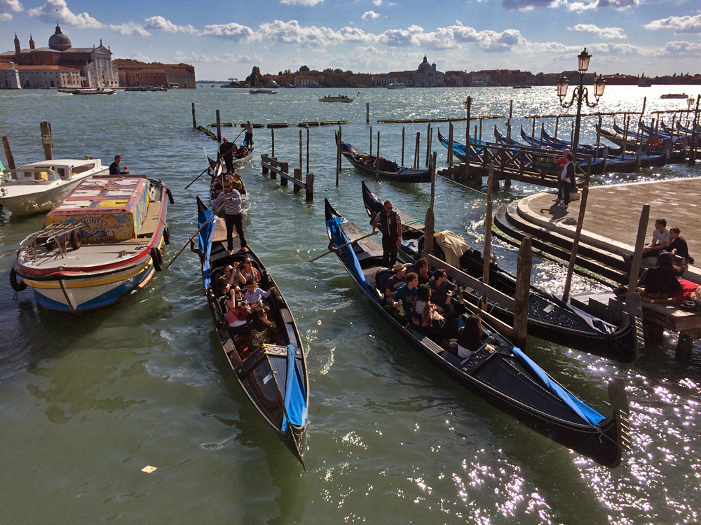 Gondolas Venice boat traffic