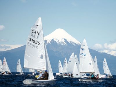 Snipes in Chile sail under volcano
